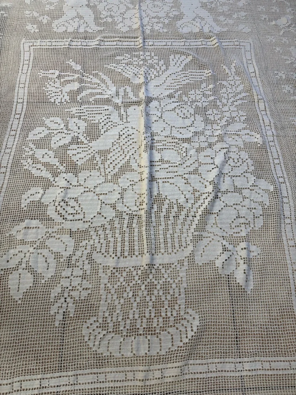 N/A elegant crochet